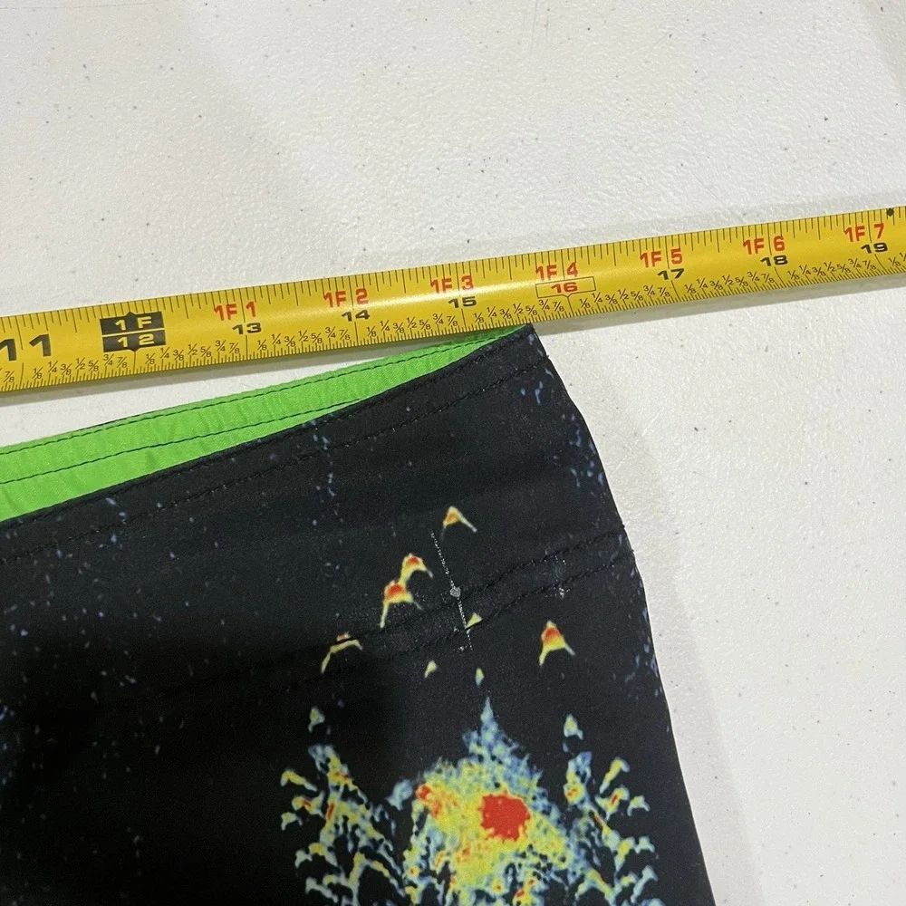 Pelagic 4Tek Black Fish Finder Radar Board Shorts Swim Trunks Mens 30
